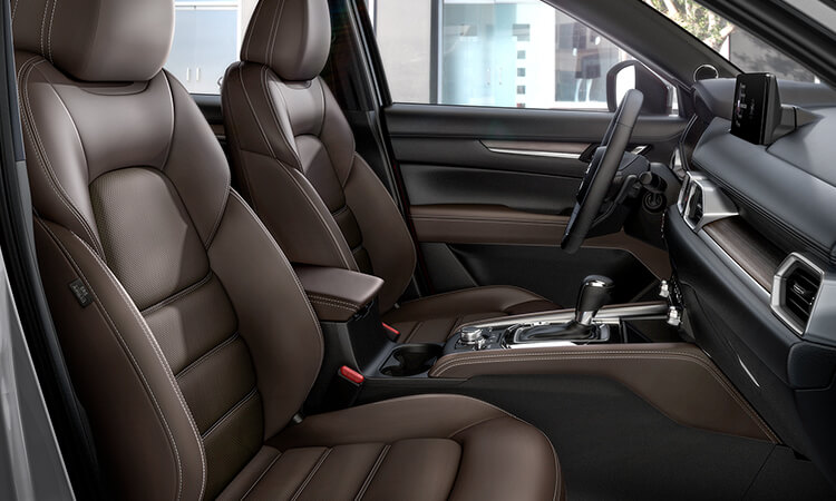 Mazda CX-5 Signature cockpit with Cocoa leather interior. 